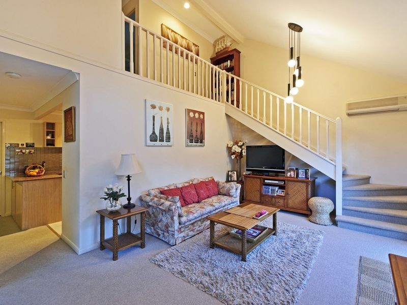 1/238 Bayview Street, Hollywell QLD 4216