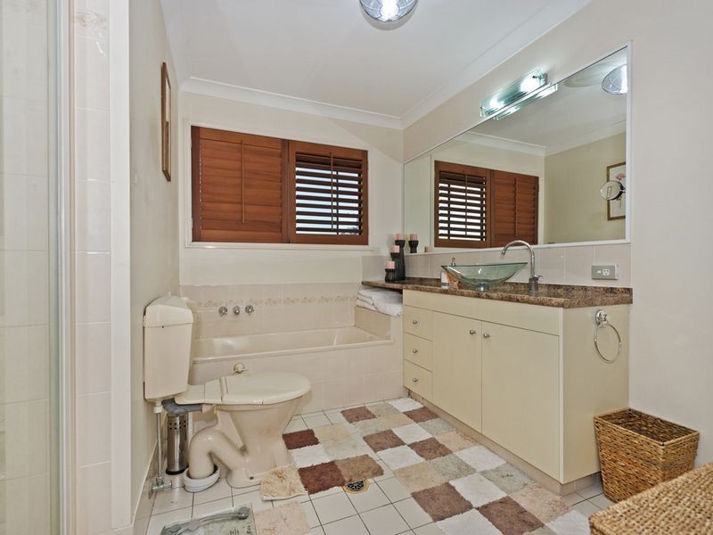 1/238 Bayview Street, Hollywell QLD 4216