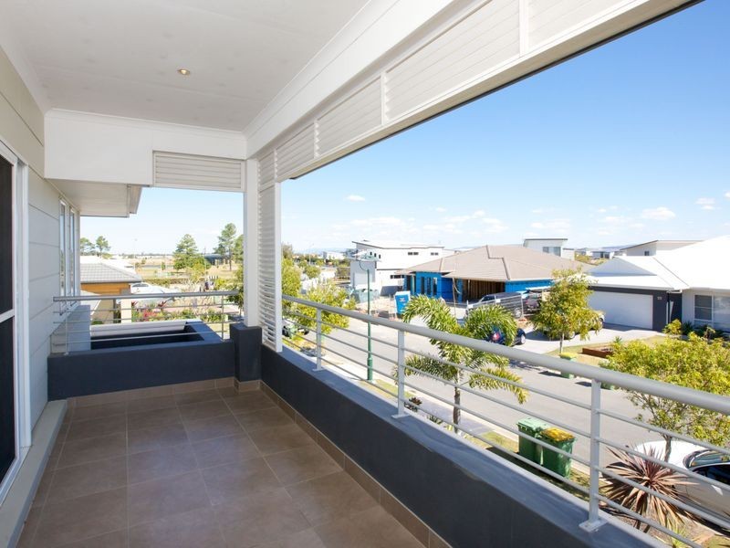 50 Rhodium Crescent, Hope Island QLD 4212