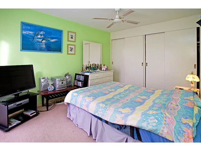 1/52 Falkinder Avenue, Paradise Point QLD 4216