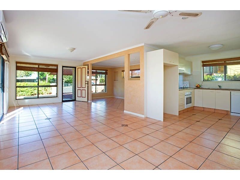 152 Paradise Parade, Paradise Point QLD 4216