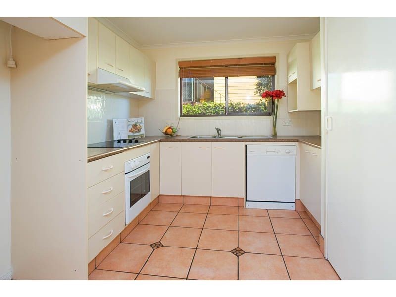 152 Paradise Parade, Paradise Point QLD 4216