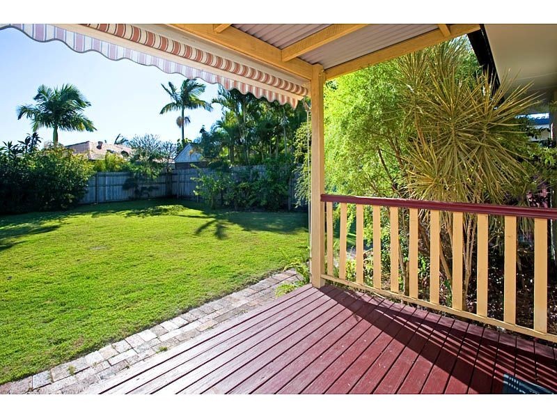 152 Paradise Parade, Paradise Point QLD 4216