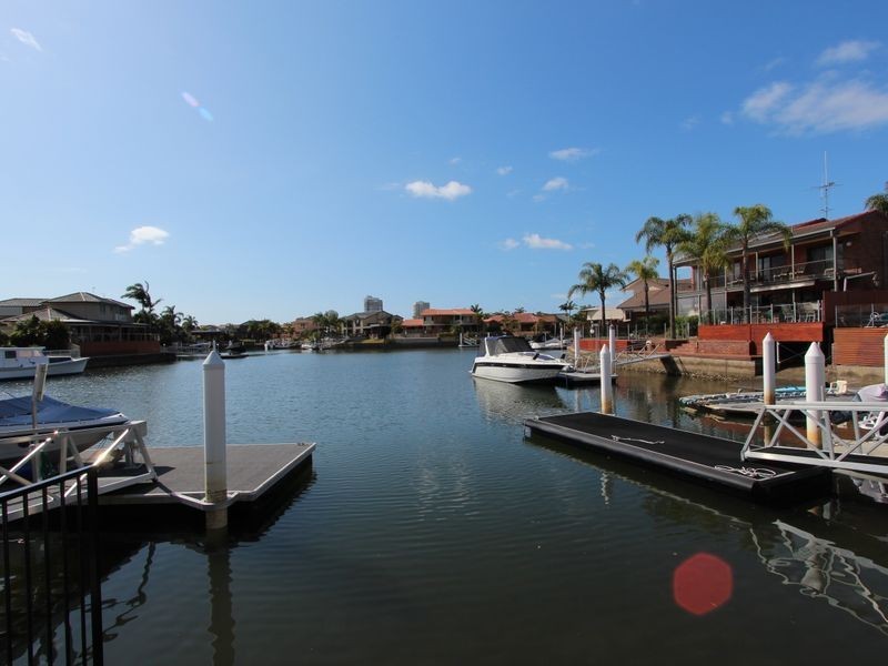 21 Midnight Court, Runaway Bay QLD 4216