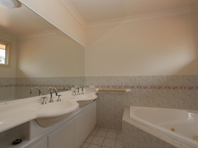 21 Midnight Court, Runaway Bay QLD 4216