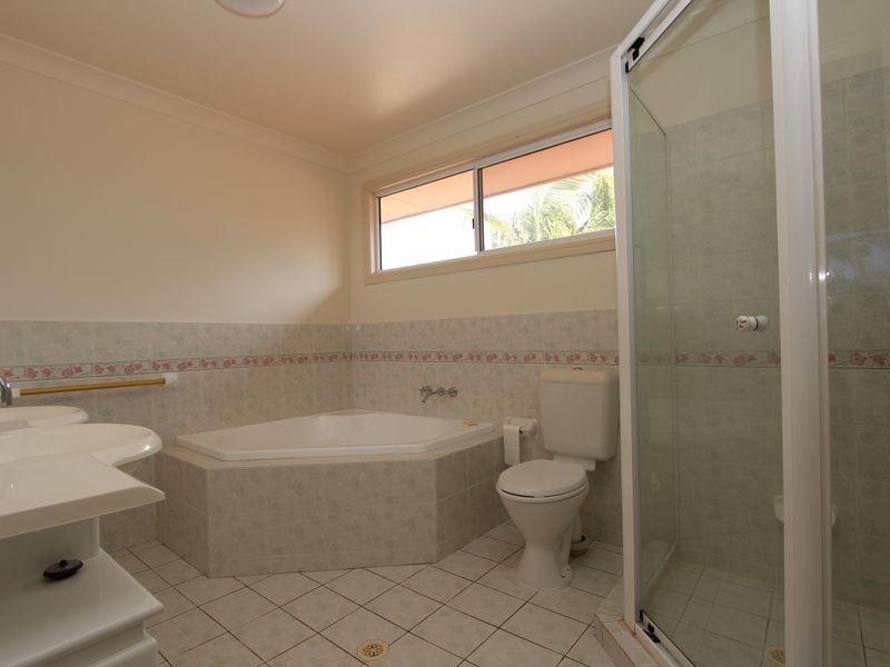 21 Midnight Court, Runaway Bay QLD 4216