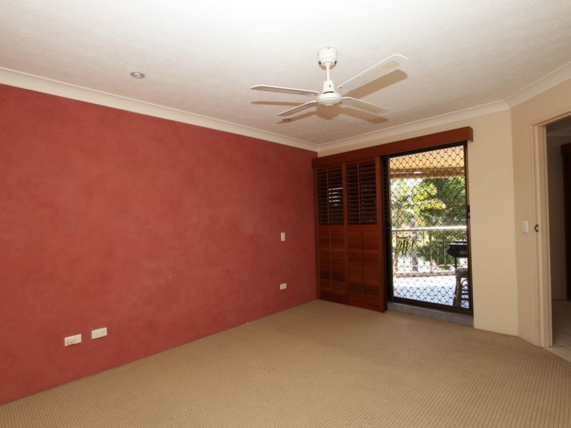 9/40-42 Falkinder Avenue, Paradise Point QLD 4216