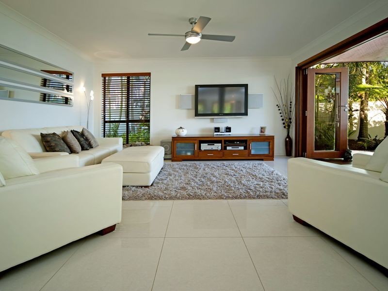 2a Champagne Boulevard  Oyster Cove, Helensvale QLD 4212