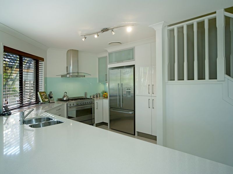 2a Champagne Boulevard  Oyster Cove, Helensvale QLD 4212