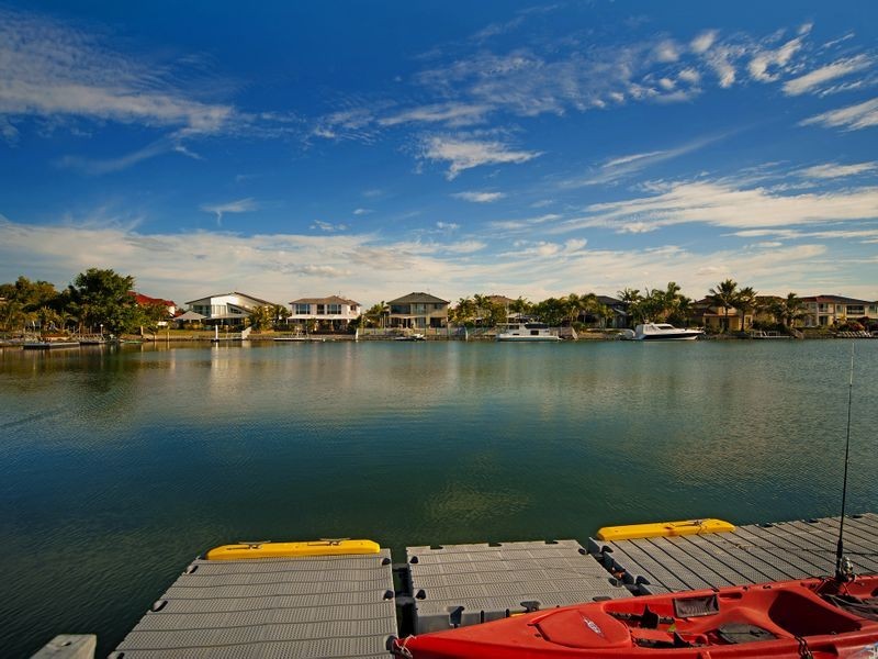 2a Champagne Boulevard  Oyster Cove, Helensvale QLD 4212