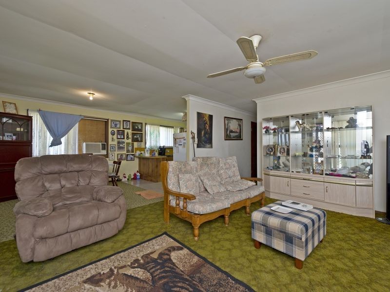 399 Bayview Street, Hollywell QLD 4216