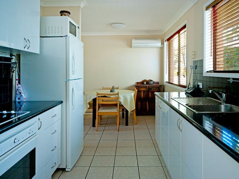 2/192 Oxley Drive, Coombabah QLD 4216