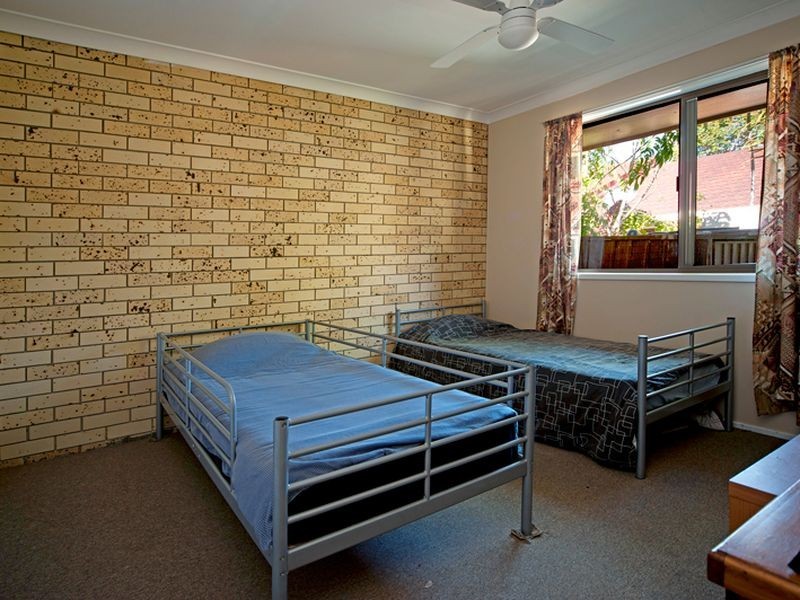 2/192 Oxley Drive, Coombabah QLD 4216