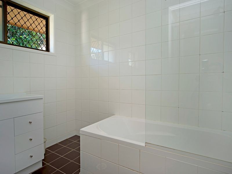 2/192 Oxley Drive, Coombabah QLD 4216