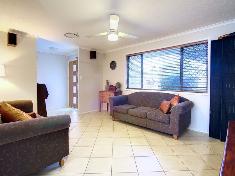 15 Burrinjuck Drive, Coombabah QLD 4216