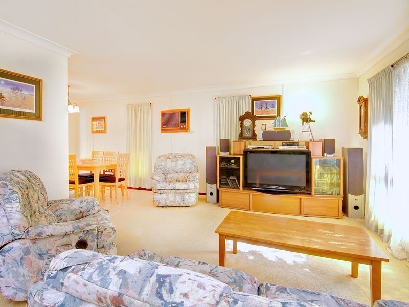 6 Burrinjuck Drive, Coombabah QLD 4216