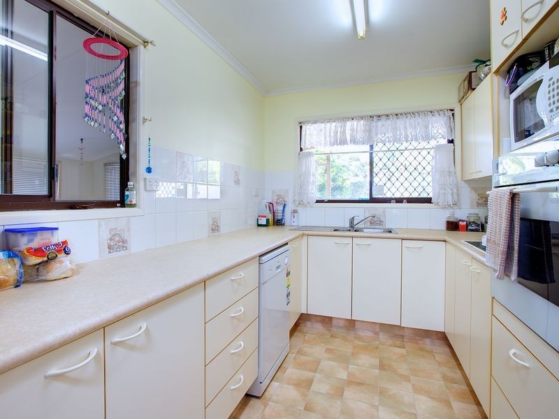 55 Jacaranda Avenue, Hollywell QLD 4216