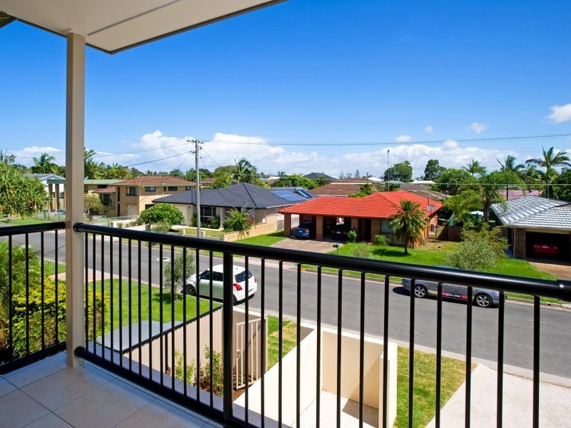 1/21 Donald Avenue, Paradise Point QLD 4216