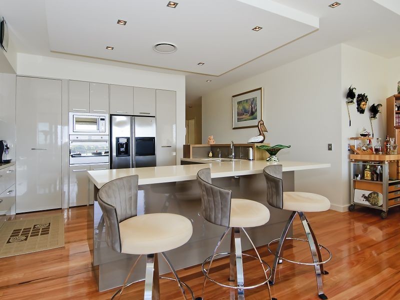 2251 Glengallon Way, Hope Island QLD 4212