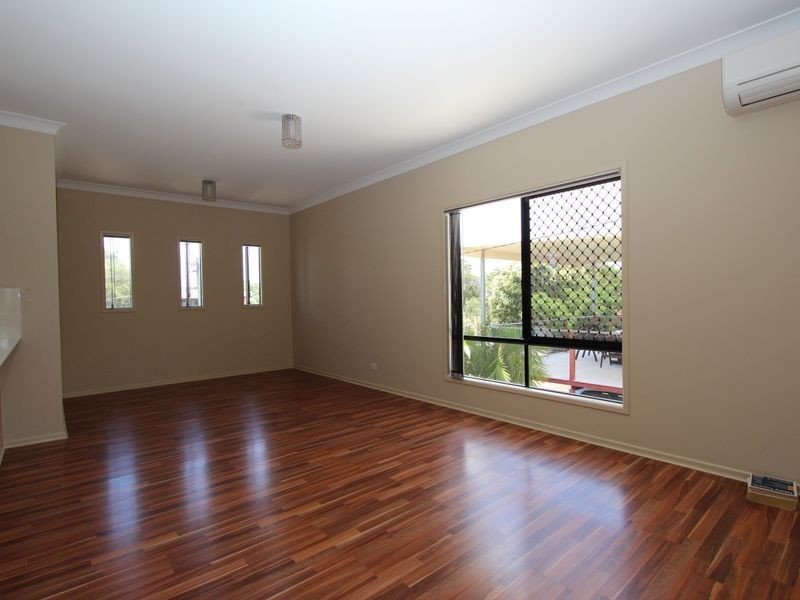 1/17 Louise Street, Southport QLD 4215