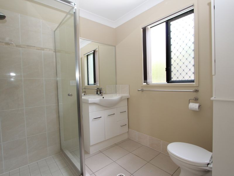 1/17 Louise Street, Southport QLD 4215