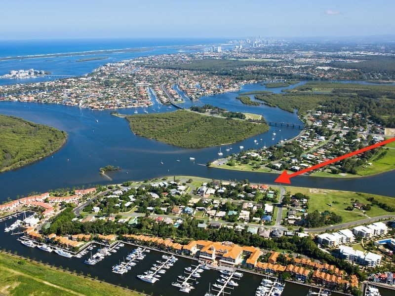 4 Pool Street, Hope Island QLD 4212