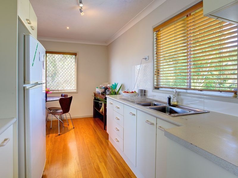 18 Magnolia Avenue, Hollywell QLD 4216