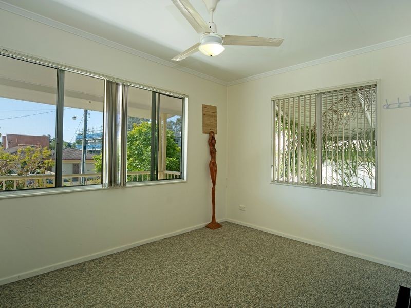 28 Muscovey Avenue, Paradise Point QLD 4216