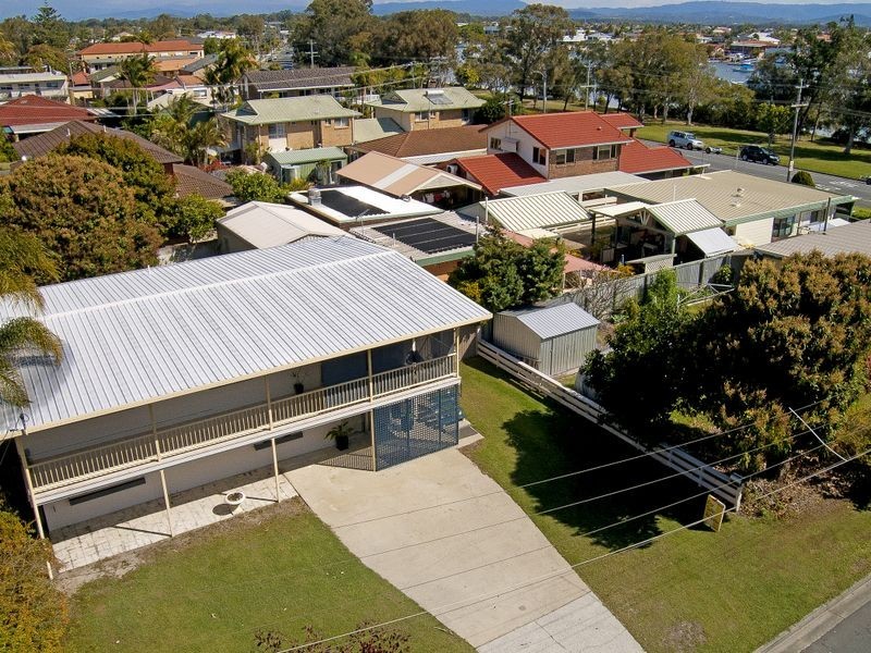 28 Muscovey Avenue, Paradise Point QLD 4216