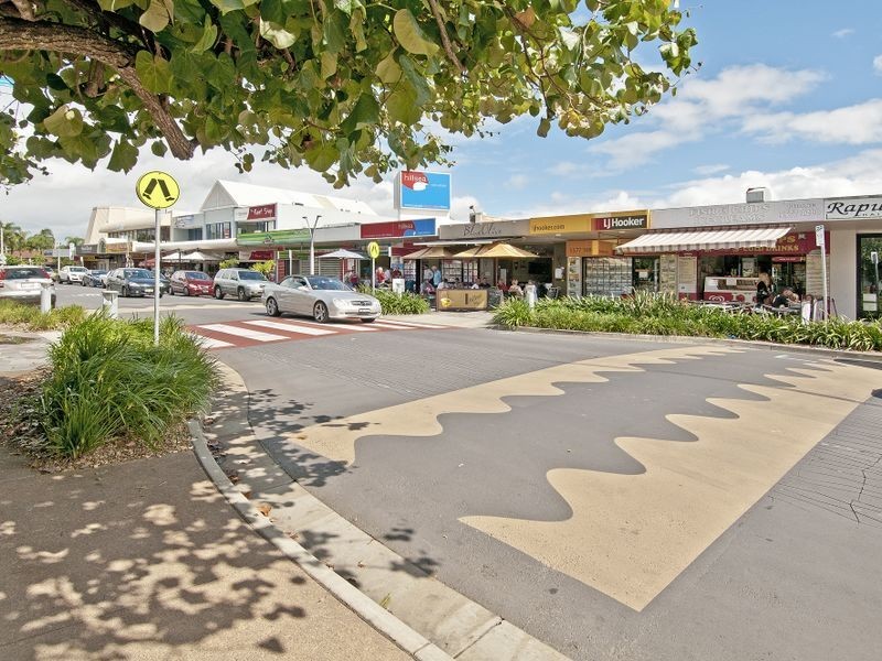 41 Victor Avenue, Paradise Point QLD 4216