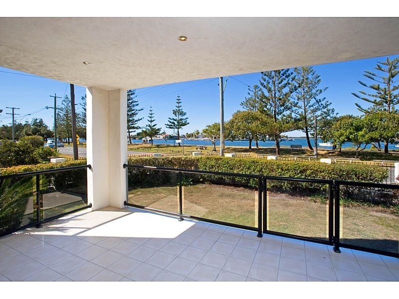 1/92 The Esplanade, Paradise Point QLD 4216