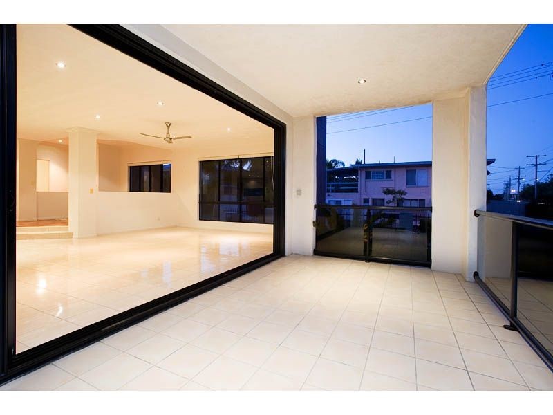 1/92 The Esplanade, Paradise Point QLD 4216