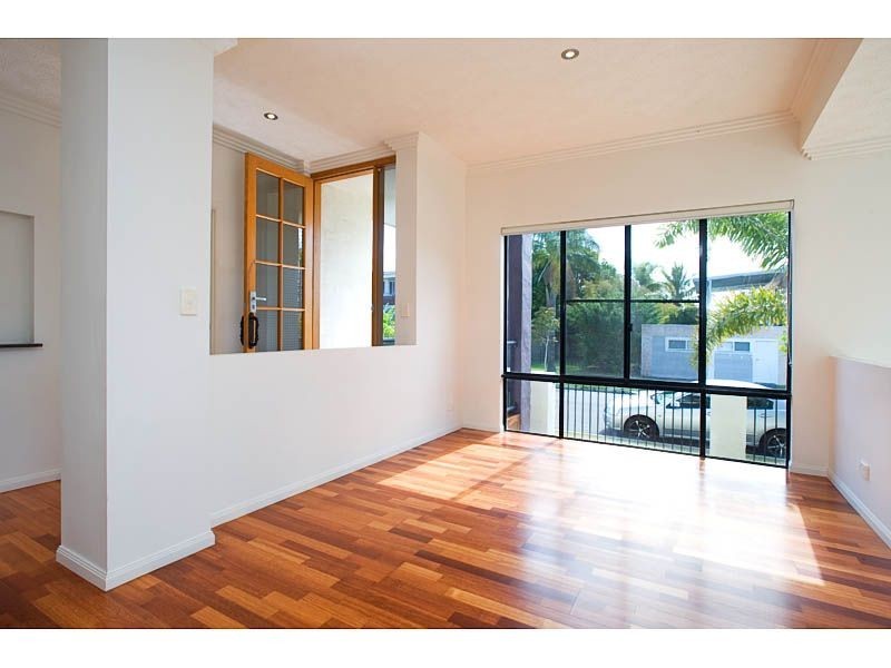 1/92 The Esplanade, Paradise Point QLD 4216