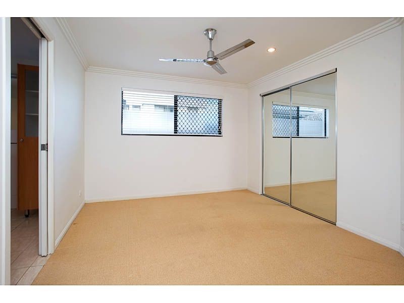 1/92 The Esplanade, Paradise Point QLD 4216