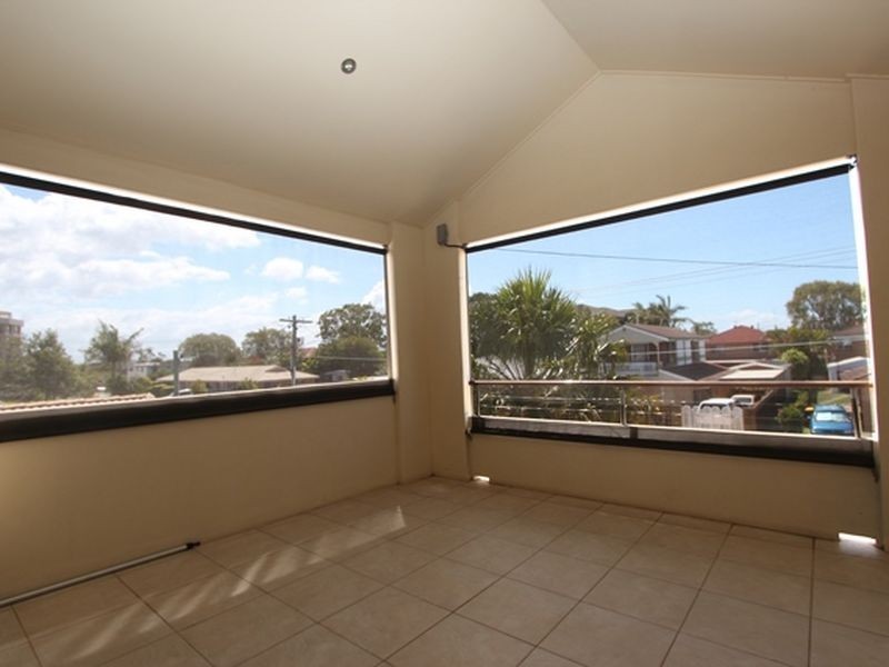 28B Shoveller Avenue, Paradise Point QLD 4216