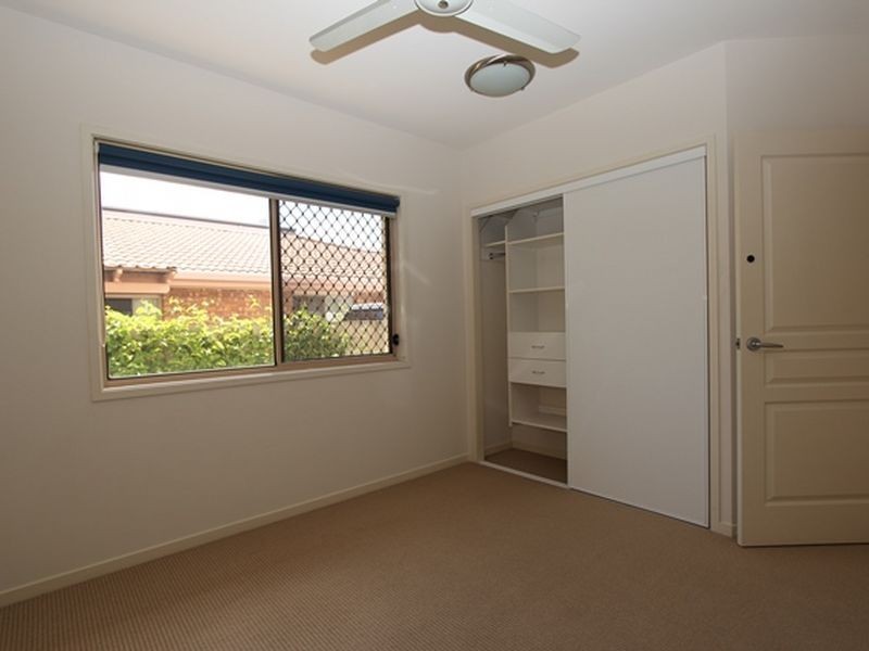 28B Shoveller Avenue, Paradise Point QLD 4216