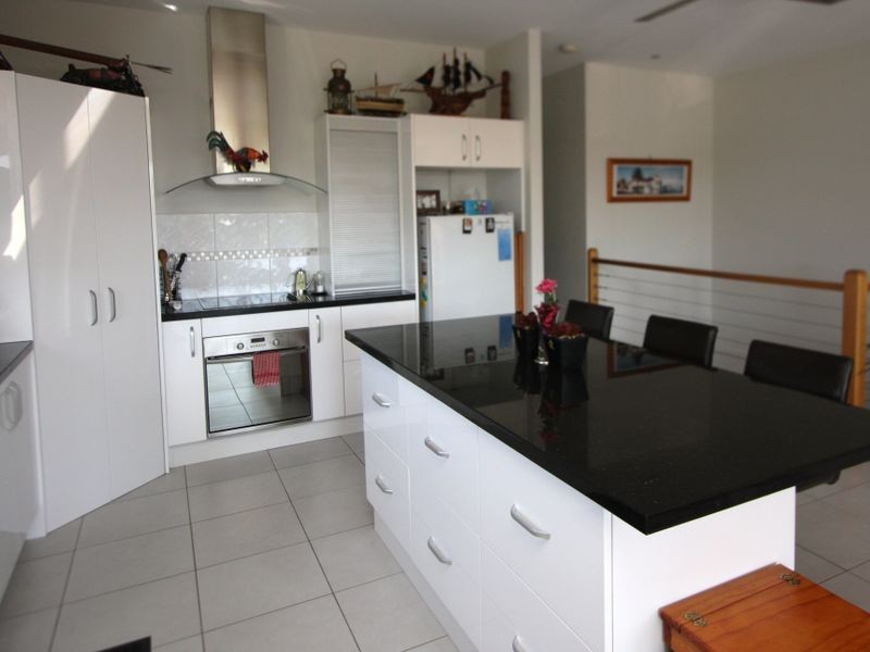 2/28 Cawthray Street, Biggera Waters QLD 4216