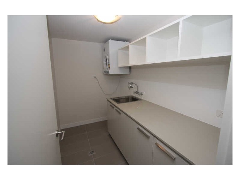 31702 Ephraim Island, Paradise Point QLD 4216