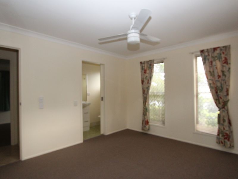 20 Menindee Avenue, Coombabah QLD 4216