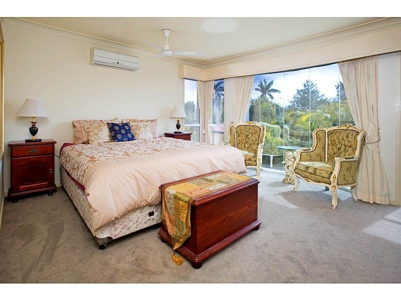6 Serenity Boulevard, Helensvale QLD 4212