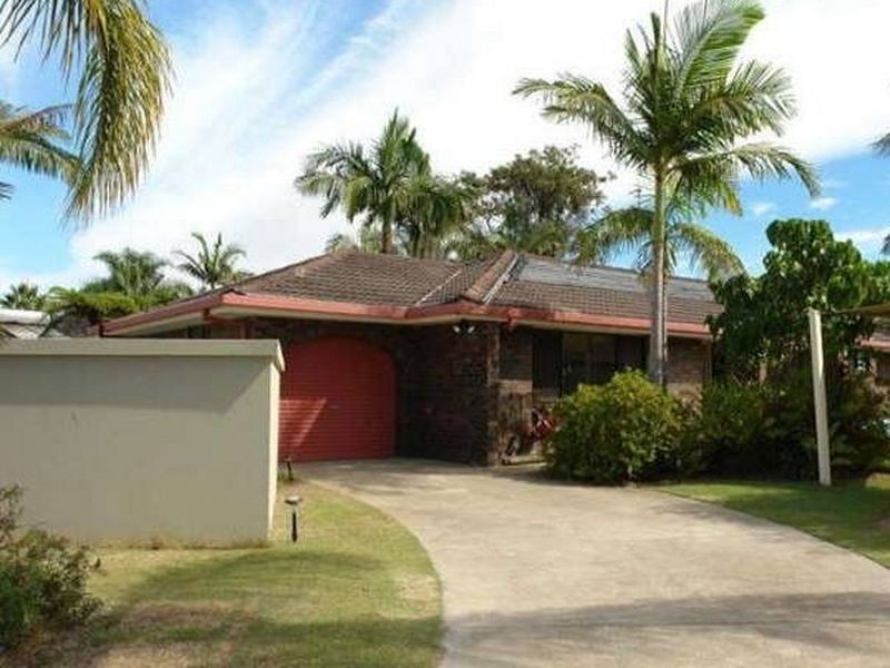 10 Eacham Avenue, Coombabah QLD 4216