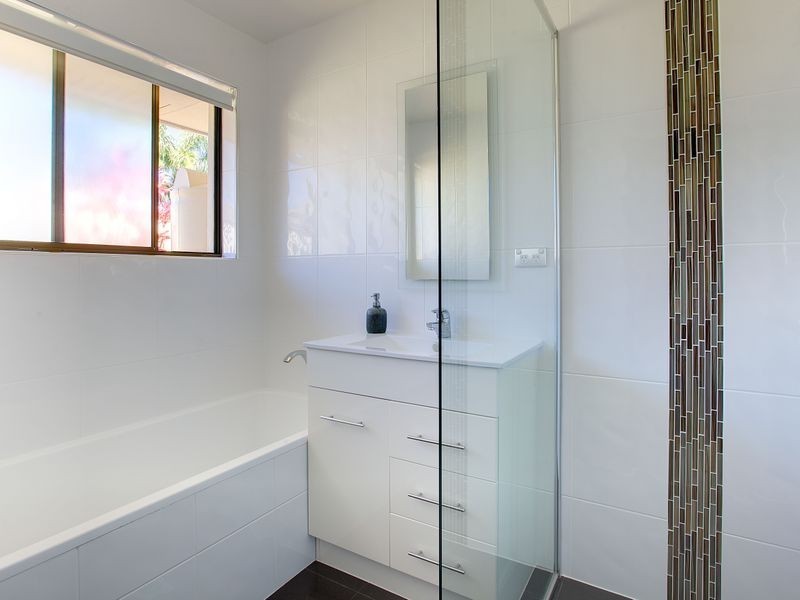 34 Burrendong Road, Coombabah QLD 4216