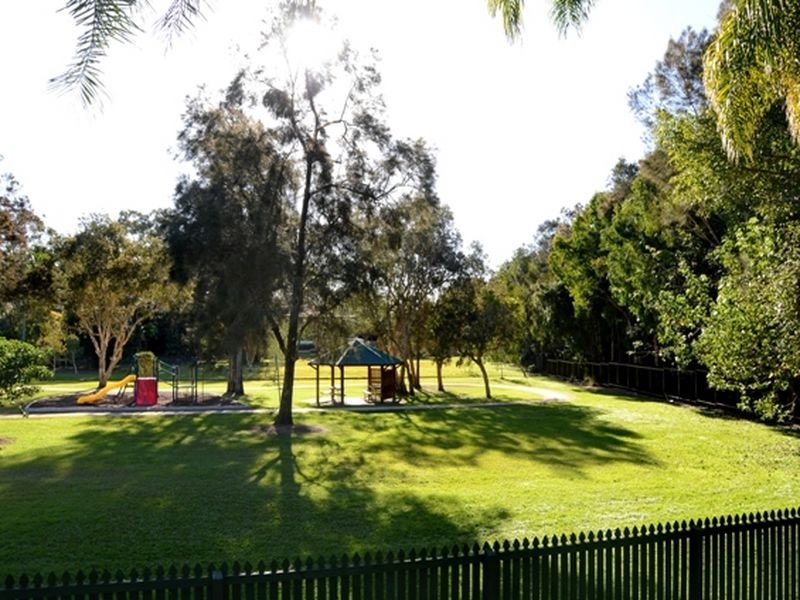 19 Babirra Street, Hope Island QLD 4212