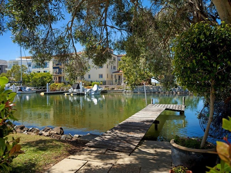 1/17 Madang Street, Runaway Bay QLD 4216