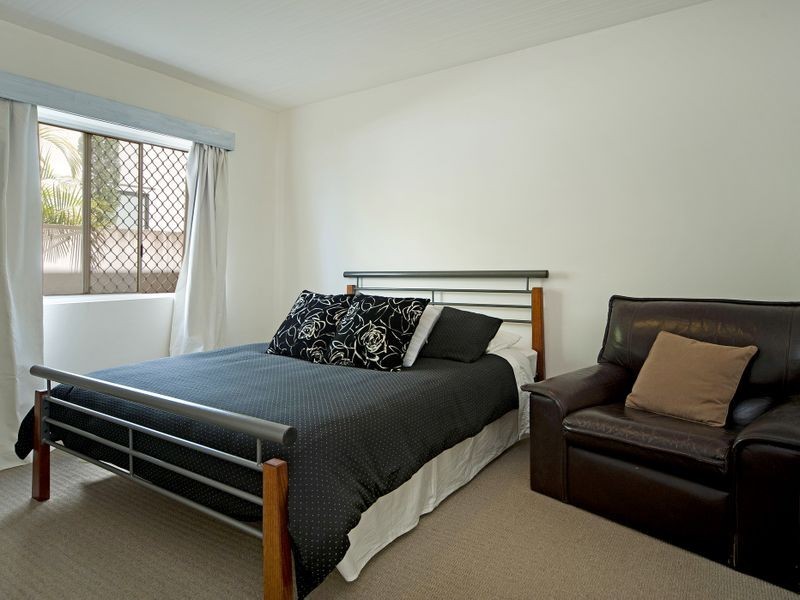 1/17 Madang Street, Runaway Bay QLD 4216