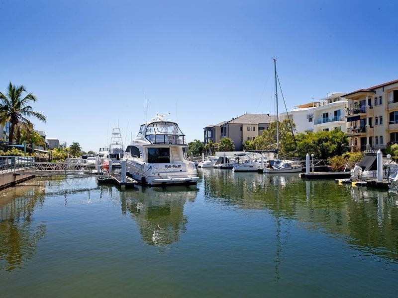 1/17 Madang Street, Runaway Bay QLD 4216