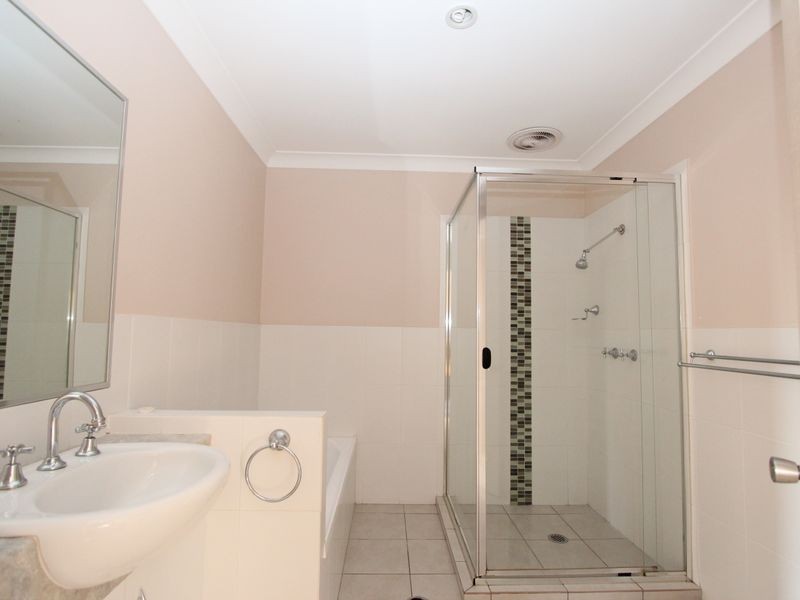 8B Judith Avenue, Southport QLD 4215