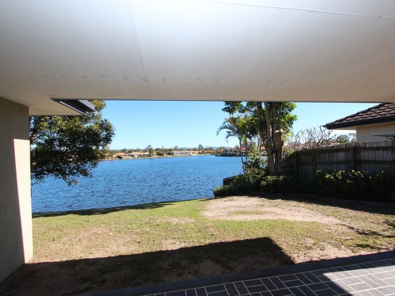 44 Burrendong Road, Coombabah QLD 4216