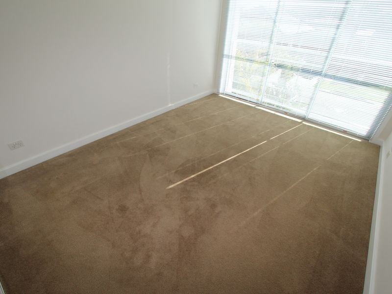 10 Quayside Drive, Helensvale QLD 4212