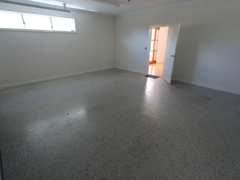 10 Quayside Drive, Helensvale QLD 4212